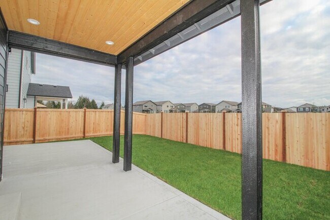 Building Photo - BRAND NEW HOME WITH ALL THE UPGRADES 4bed 2.5bath 2326sf 2 Car Garage