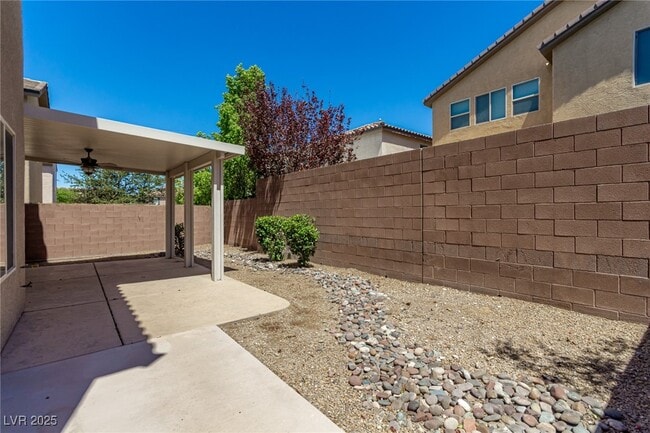 Building Photo - 2612 Romarin Terrace