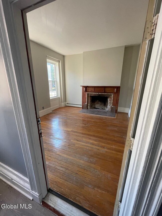 Building Photo - 60 Westerlo St