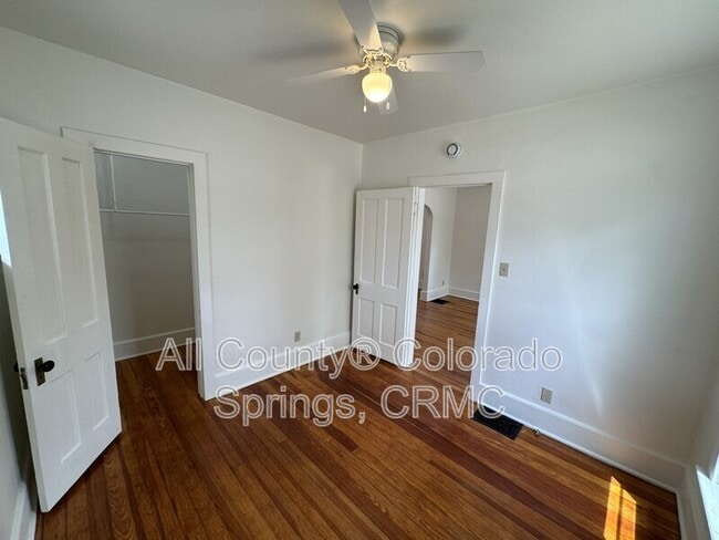 Building Photo - 612 E Del Norte St