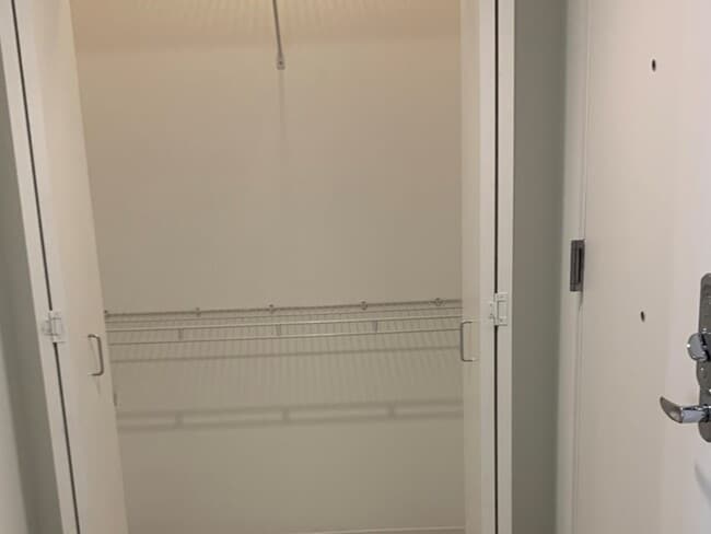 Building Photo - 847 Chicago Ave