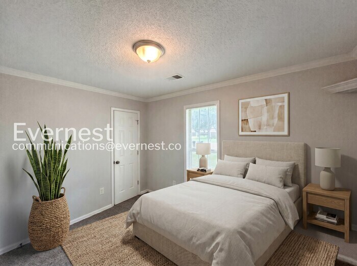 Building Photo - 10453 Kristen Dr S