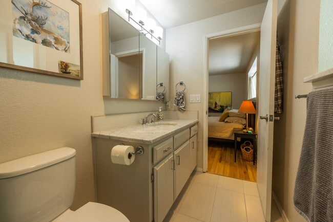 Building Photo - Rare Rental Opportunity: Premium 4-BR Home with Panoramic Views