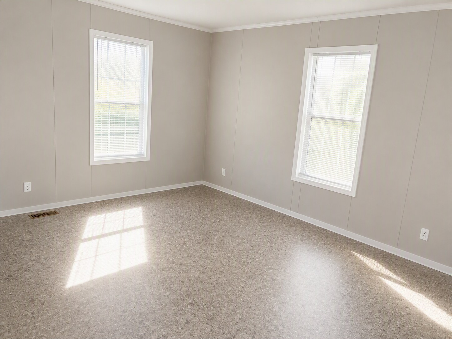 Building Photo - 333 E Lakewood Blvd