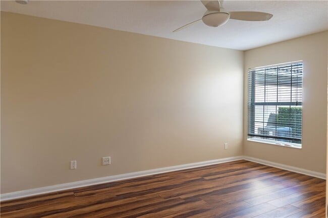 Building Photo - 5009 Corsica Square