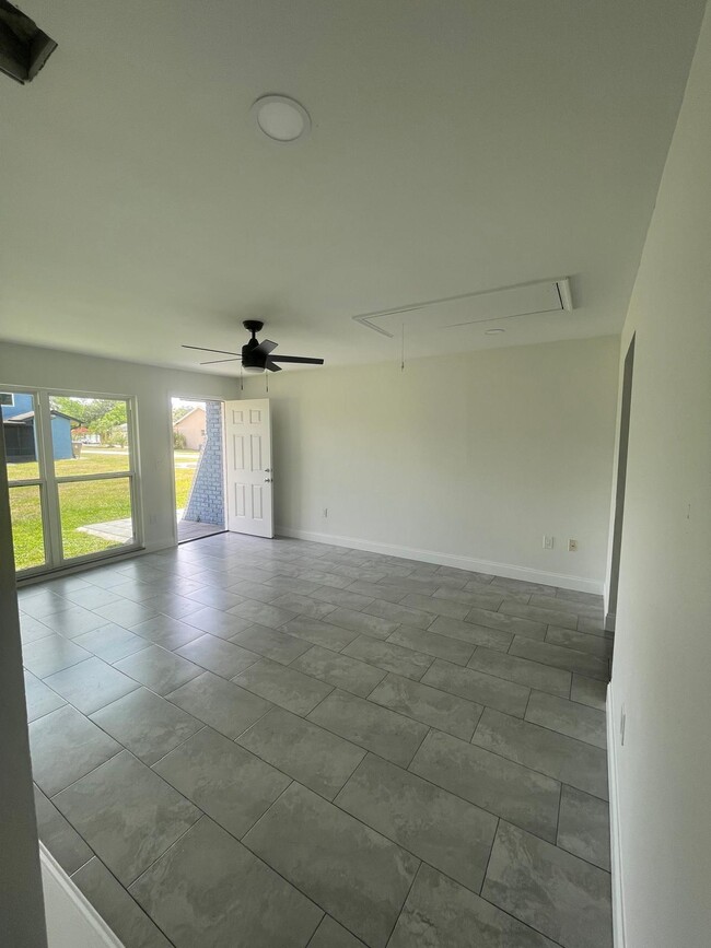 Building Photo - 3142 Shingle Creek Ct