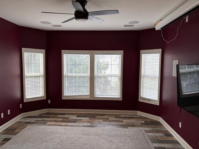 Building Photo - 34 Cobblestone Ct