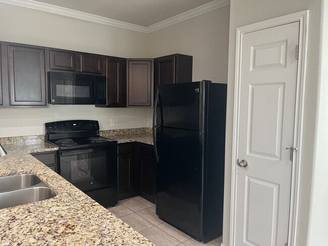 Building Photo - 16906 Dancing Ava