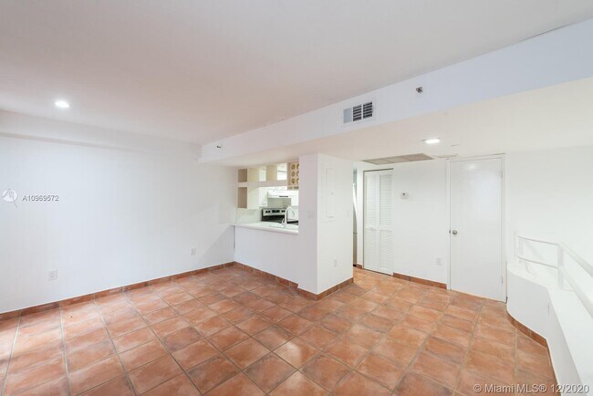 Building Photo - 2801 Florida Ave