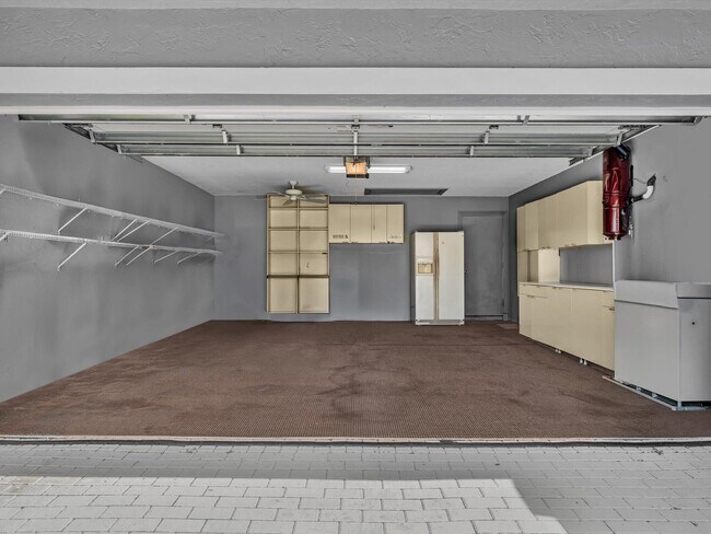 Building Photo - 10122 Spyglass Way
