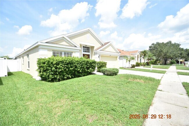 Building Photo - 944 Ridge Haven Dr