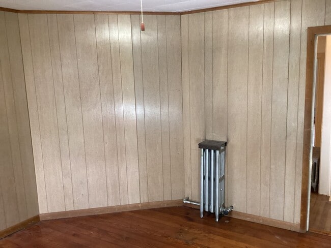 Building Photo - 6- 8 E. Third Street