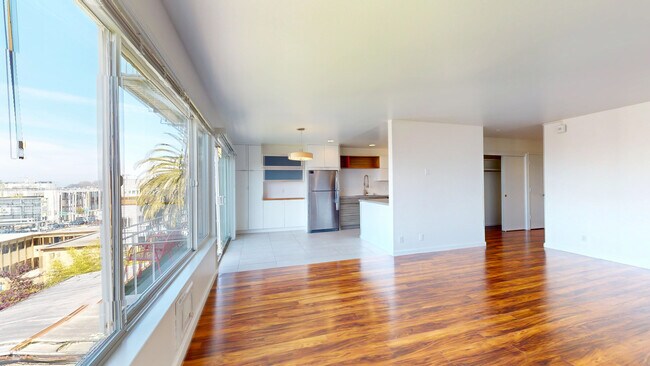 Building Photo - 2642 Greenwich St