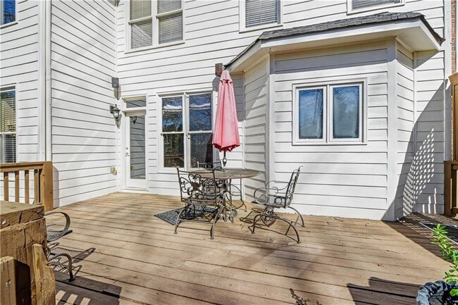 Building Photo - 4026 Palisades Main