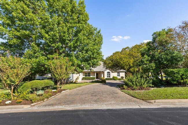 Building Photo - 8848 Chalk Knoll Dr