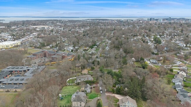 Building Photo - 57 Overbrook Dr