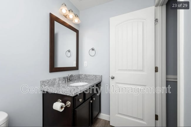 Building Photo - 487 Timberwood Dr