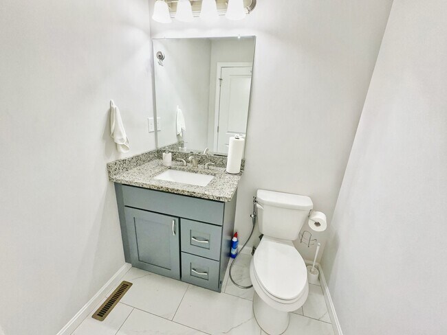 Building Photo - 4 Cherry Blossom Cir