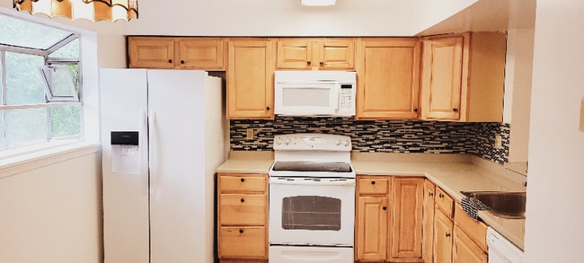 Building Photo - 3821 Water Drop Ct