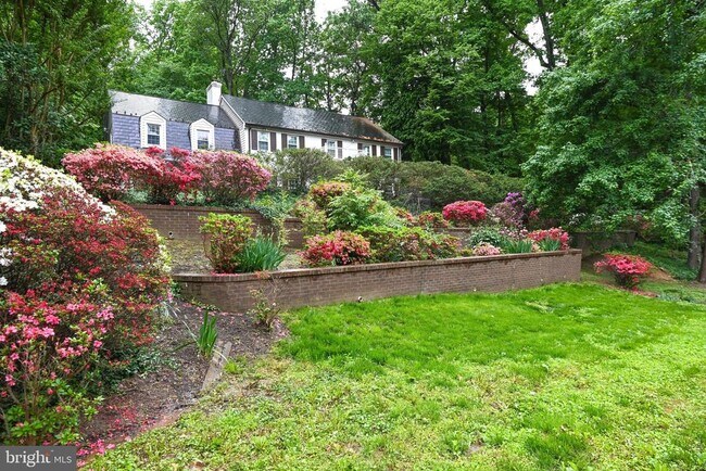 Building Photo - 7845 Old Dominion Dr