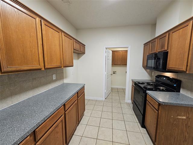 Building Photo - 212 Enchanted Ct