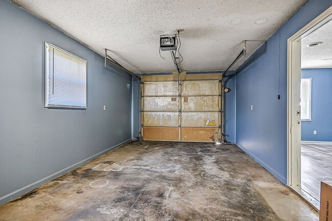 Building Photo - 360 Britton Ave