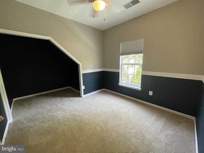 Building Photo - 514 Gentlewood Square