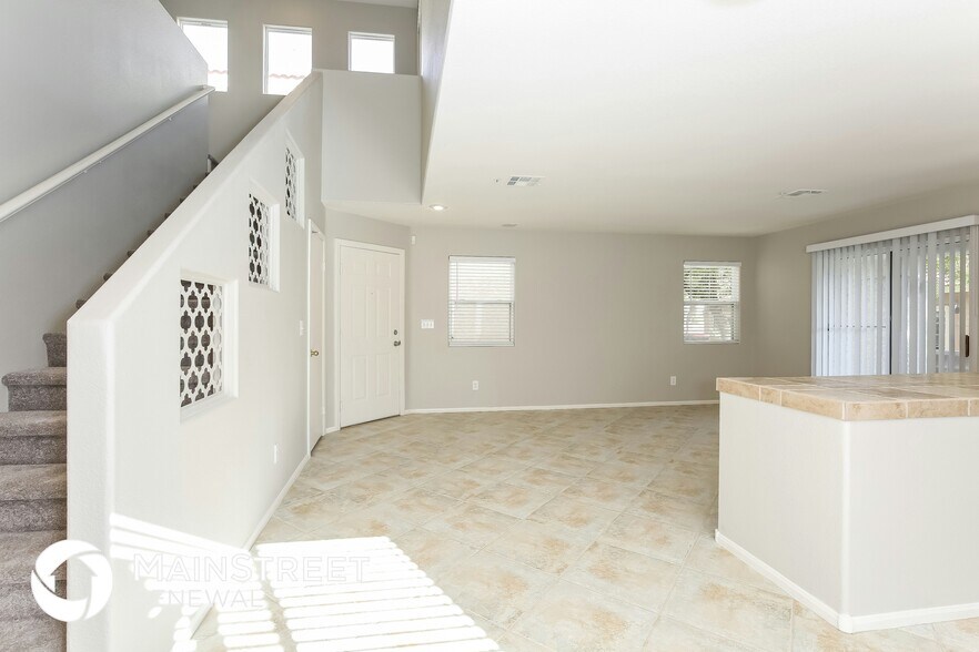 Building Photo - 2929 Sapphire Sands Ct