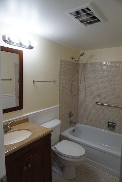 Building Photo - 34 Andover B