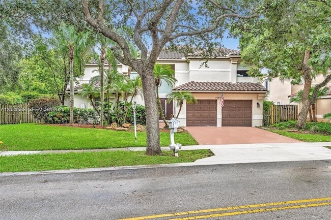 Building Photo - 3877 Bimini Ave