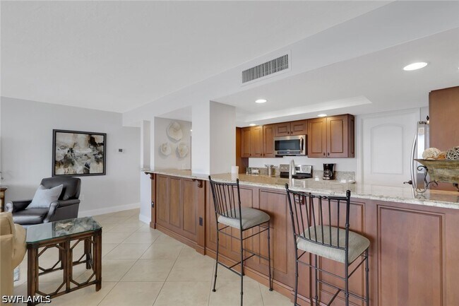 Building Photo - 10420 Gulf Shore Dr