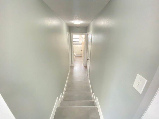 Building Photo - 13245 Shore Dr