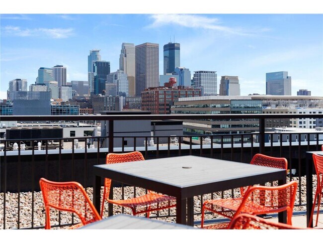 Building Photo - 730 N 4th St