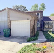 Building Photo - Charming 2BR townhome just steps from beautiful Cinco Bayou in Fort Walton Beach!