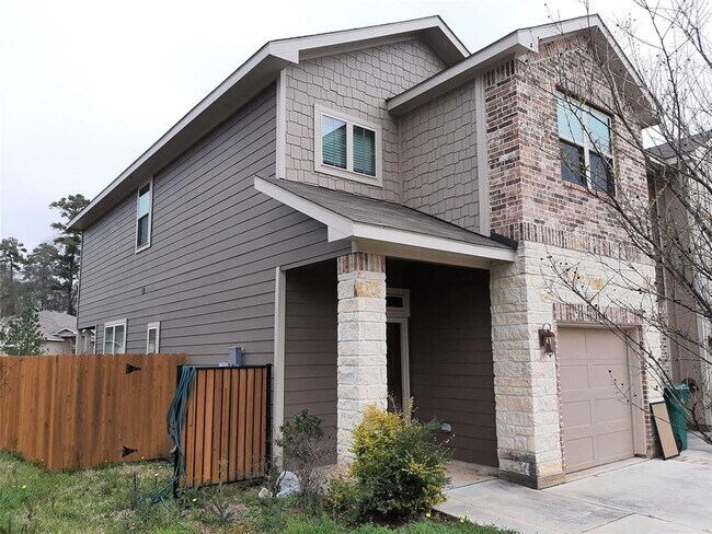 Building Photo - 118 Wickersham St