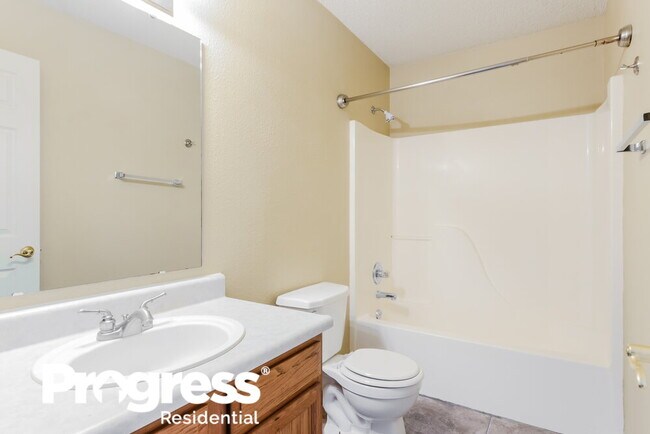 Building Photo - 258 Broadmoor Bend