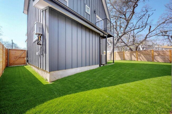 Building Photo - 4800 Prock Ln