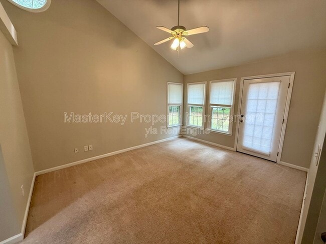 Building Photo - 103 Miramar Ct