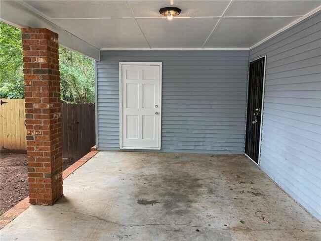Building Photo - 1485 Peachcrest Ct