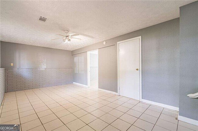 Building Photo - 806 Houndstooth Trail NW