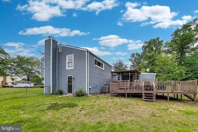 Building Photo - 3610 Wayneswood Rd