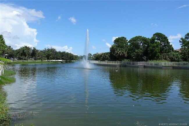 Building Photo - 49 SE Sedona Cir