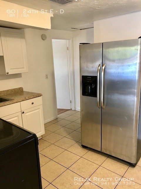 Building Photo - 601 24th St E