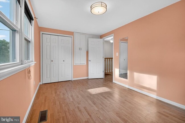 Building Photo - 643 47th St
