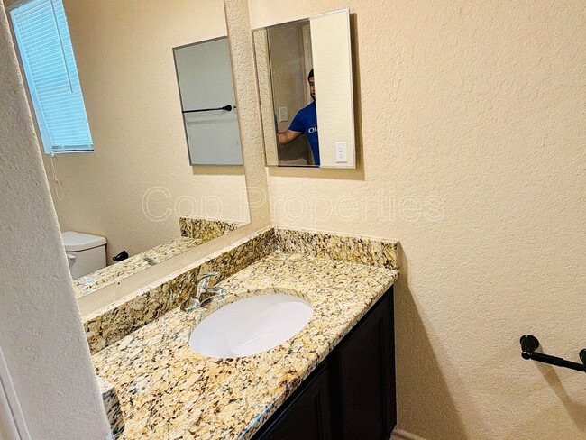 Building Photo - 7108 Micayla Cv