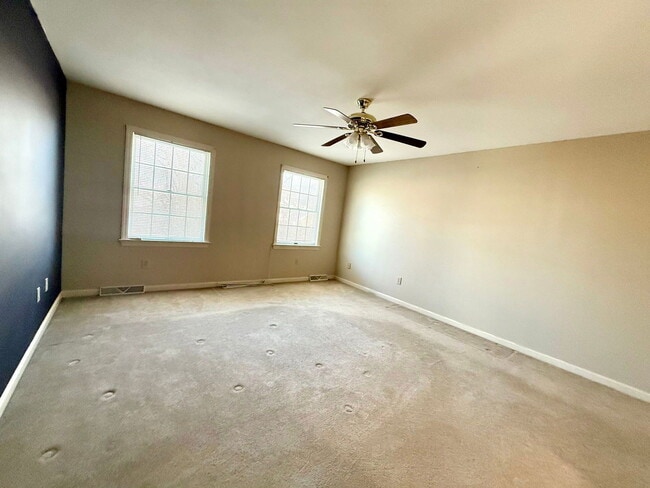 Building Photo - 115 Fleetline St