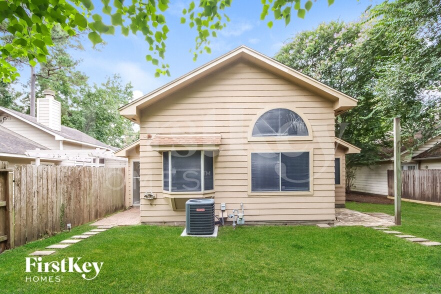 Building Photo - 4030 Meadowgold Ln
