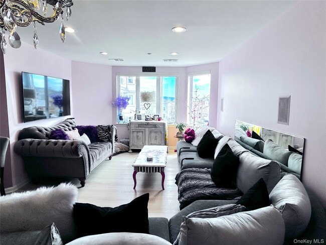 Building Photo - 1321 Round Pointe Dr