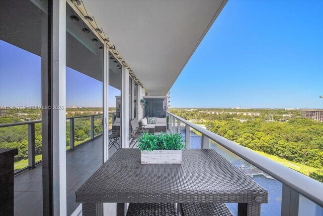 Building Photo - 16385 Biscayne Blvd