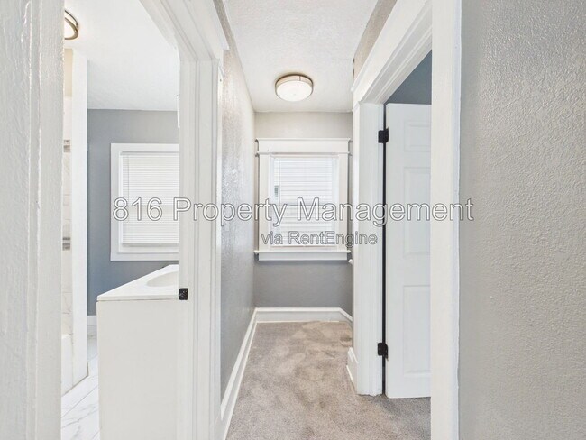 Building Photo - 3714 Benton Blvd